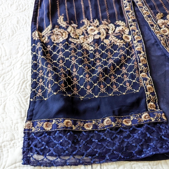 Indian Pakistani Women's 3-Piece Kameez Trouser Outfit - Midnight Blue - Picture 6 of 8